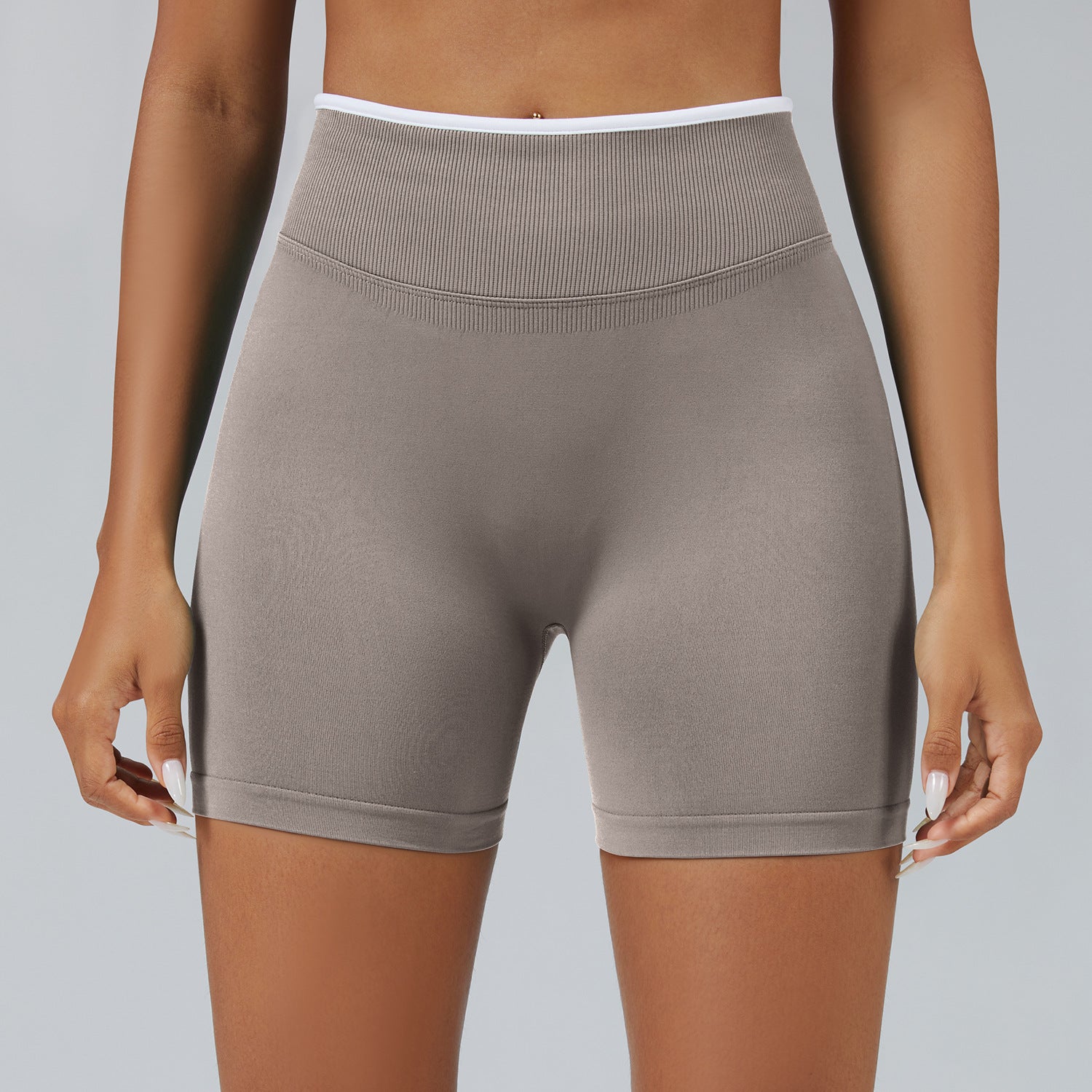 🧘‍♀️ Seamless Yoga Fitness Shorts – Move Without Limits. Look Without Effort.